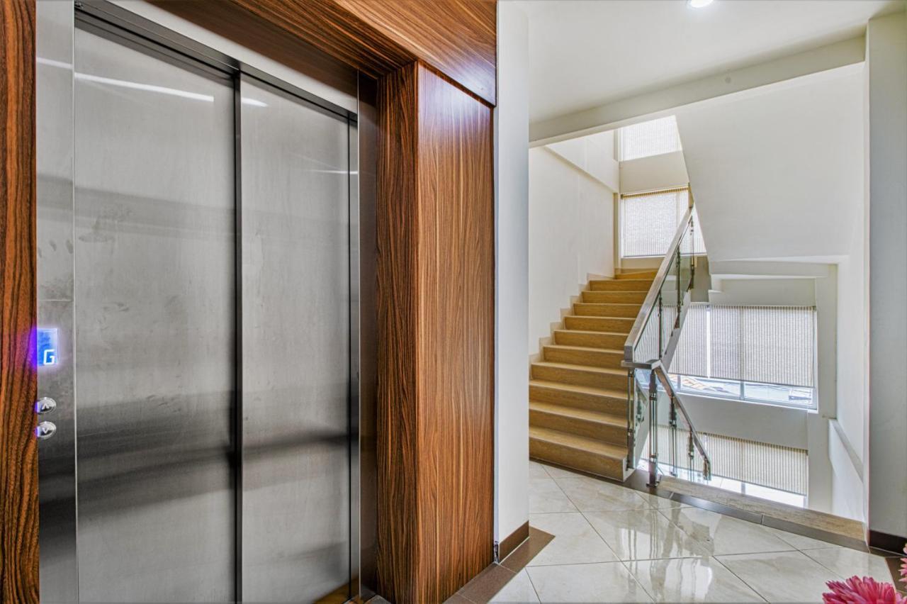 D'Padmaya Residence Jakarta Exteriör bild